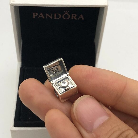 ✨🔥PANDORA 2014 Pandora Club Charm - Picture 9 of 11